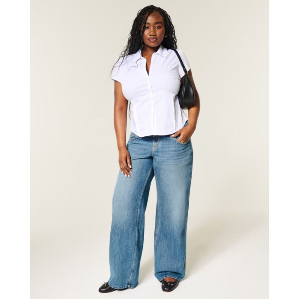 NWT Hollister medium-wash low-rise baggy jeans Size US 00R / W24 Regular